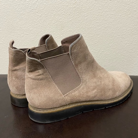 Franco Sarto Chelsea Boot - Picture 4 of 7